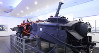 반잠수정전시관