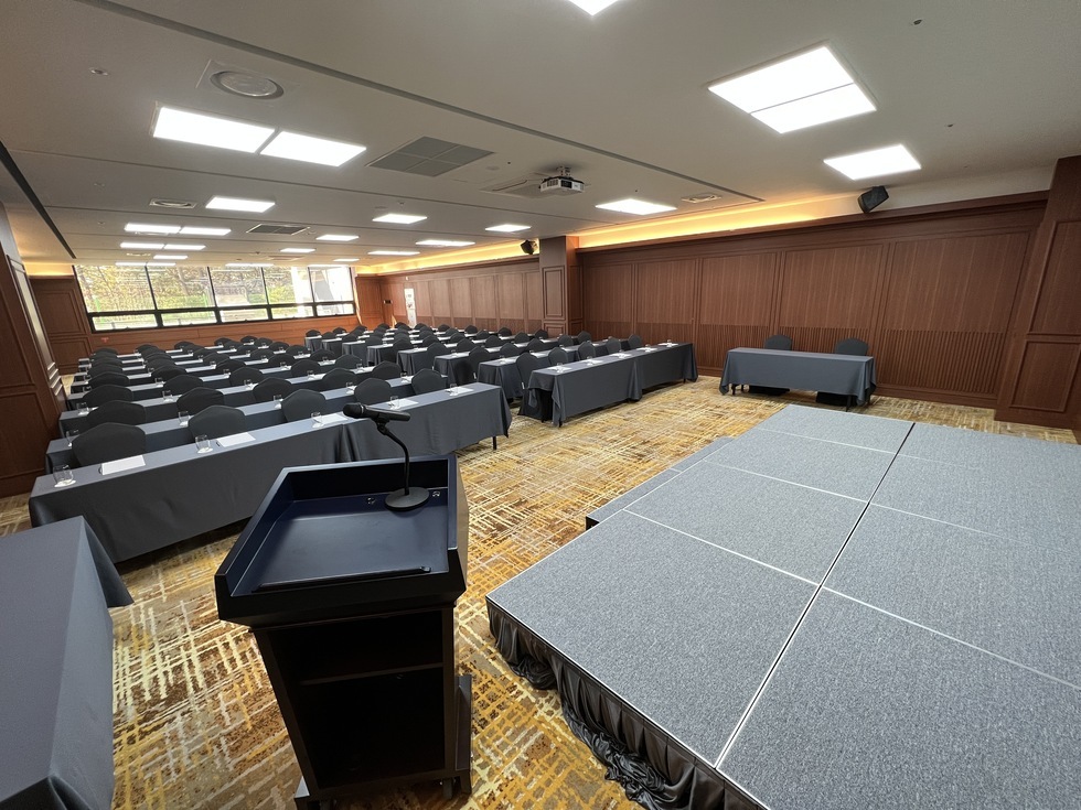 다이아몬드 회의시설 내부 전경