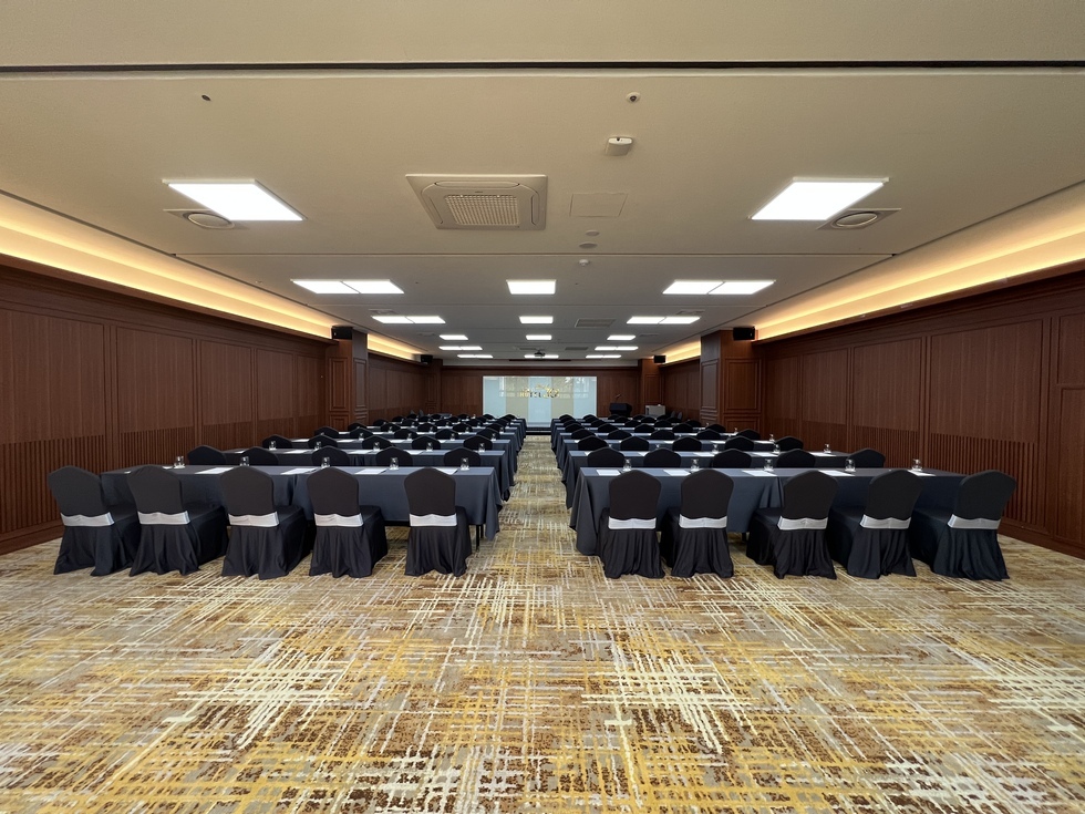 다이아몬드 회의시설 내부 전경
