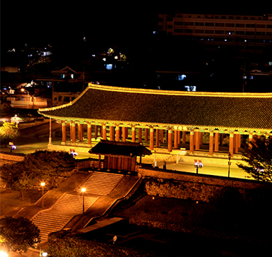 진남관 야경