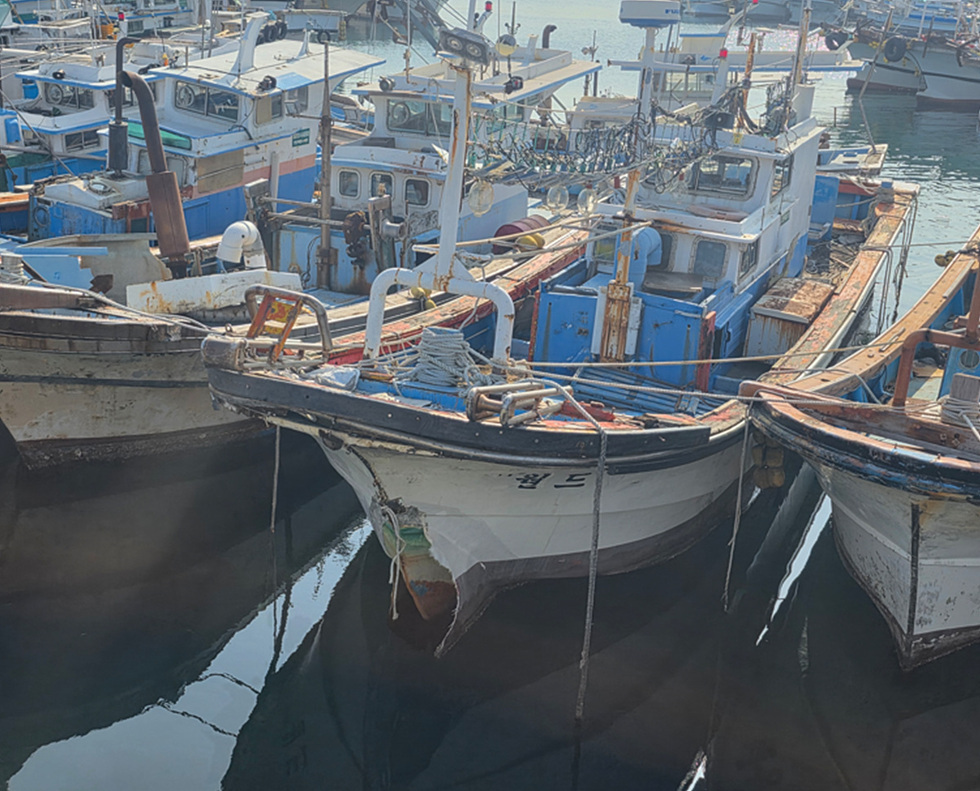 2-1 여수시, 국동항 방치선박 정비·제재 본격 착수.jpg